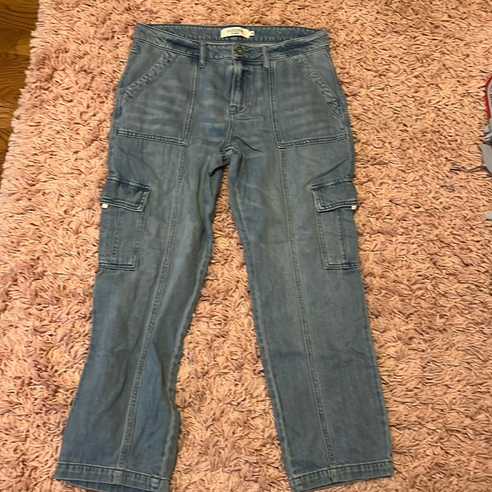 Hidden cargo jeans